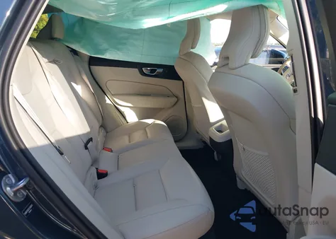 2025 Volvo Xc60 B5 Plus from USA, damaged, VIN YV4M12RC3S1080895